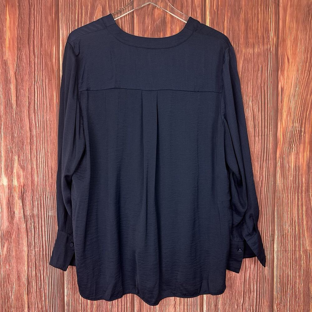 Chico's Blue Long Sleeve Blouse V-Neck Dressy Size 3 US 16/18 - Picture 3 of 5
